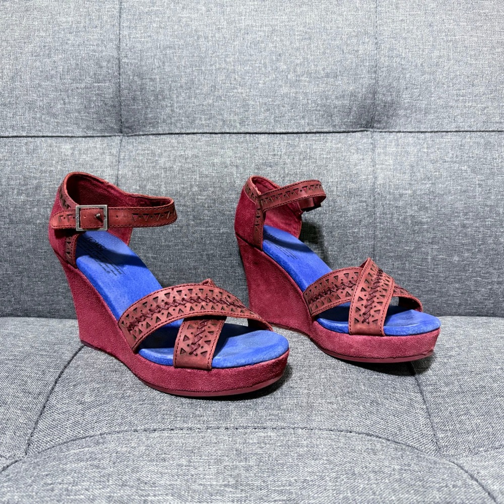 Toms Wedge Shoe Women 6.5 Purple Oxblood Tooled Leather - Picture 2 of 10